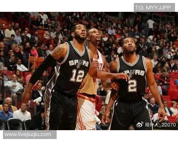 3月13日骑士对阵马刺精彩赛事回顾与分析