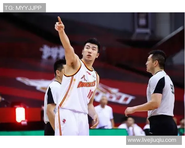 上海八一对决精彩回放全场录像重温比赛瞬间与精彩时刻